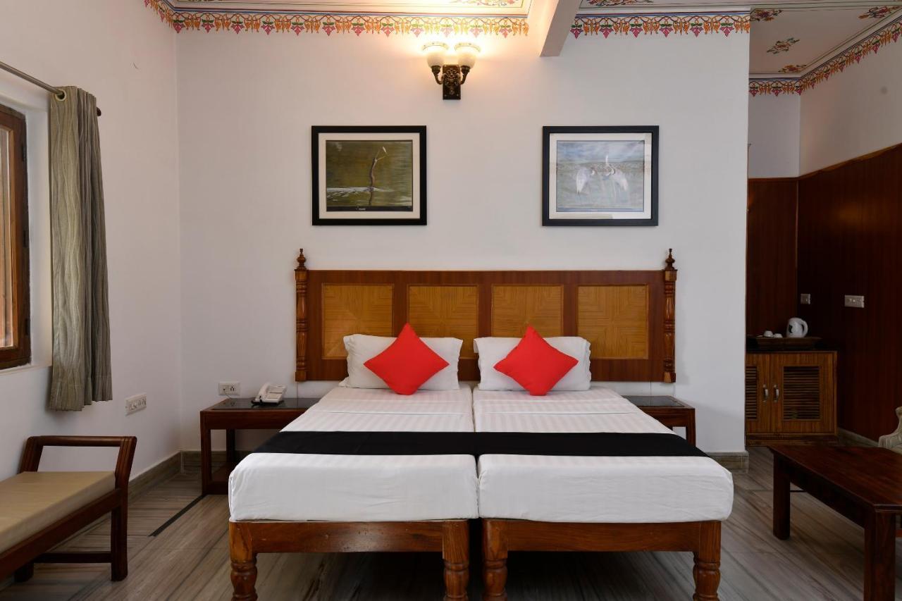 Hotel Sunbird Bharatpur Εξωτερικό φωτογραφία