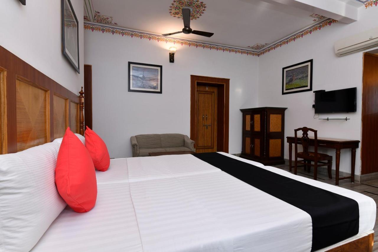 Hotel Sunbird Bharatpur Εξωτερικό φωτογραφία