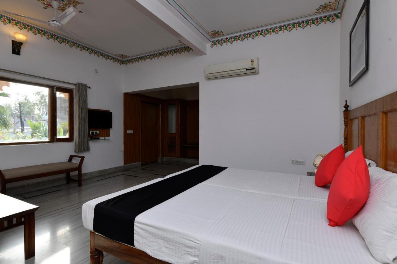 Hotel Sunbird Bharatpur Εξωτερικό φωτογραφία