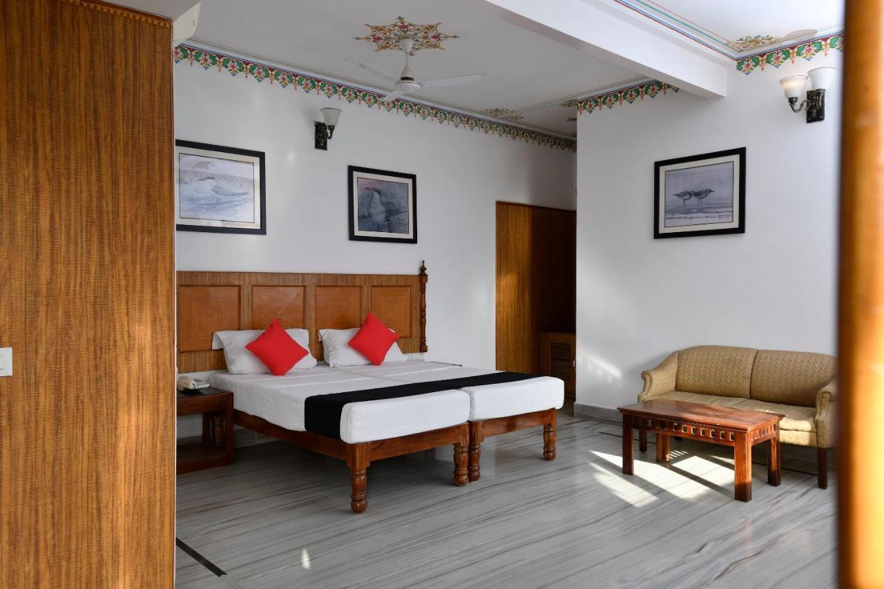 Hotel Sunbird Bharatpur Εξωτερικό φωτογραφία