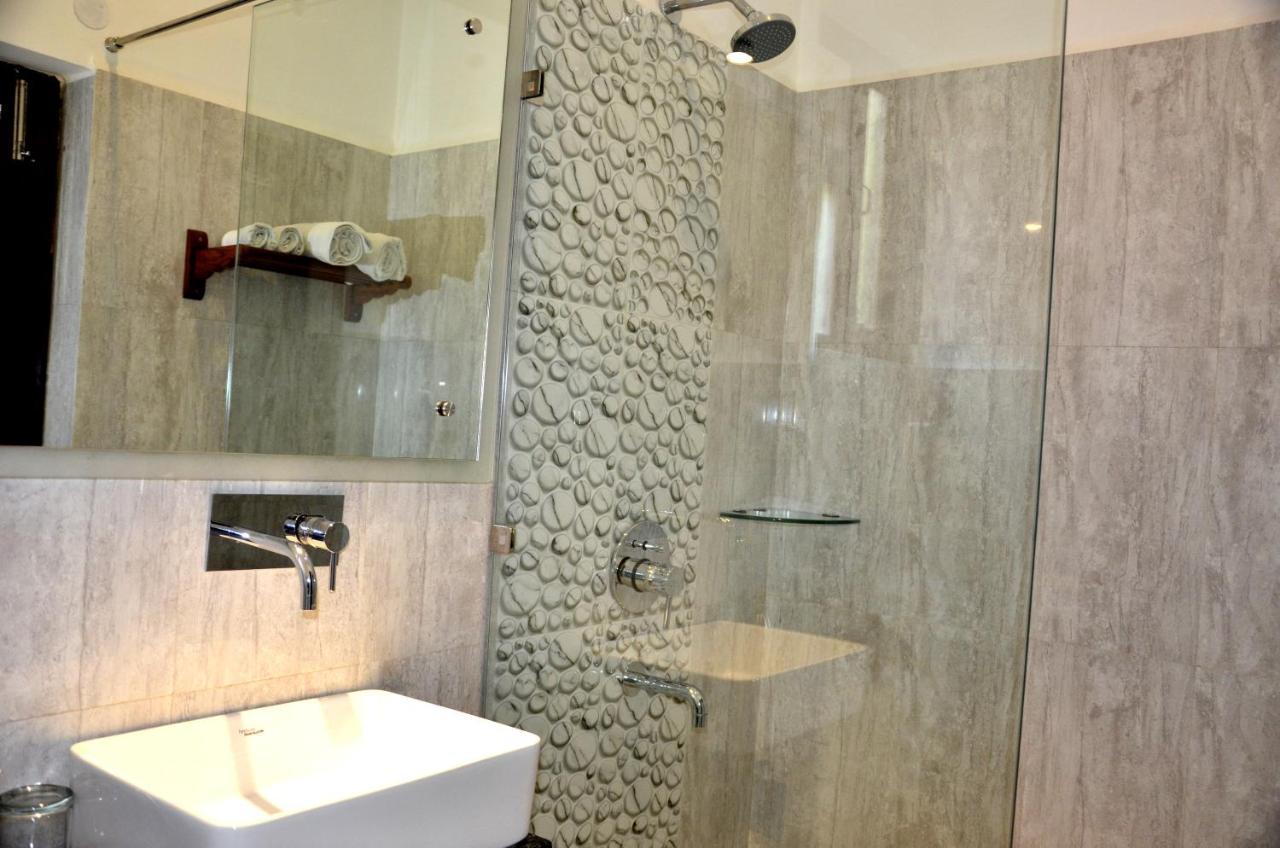 Hotel Sunbird Bharatpur Εξωτερικό φωτογραφία
